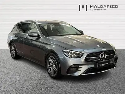 Usado Mercedes 300 Premium 194 CV (142 kW) 2022 Gris Familiar