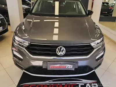 Usata VW T-Roc Advance 116 CV (85 kW) 2018 Grigio SUV