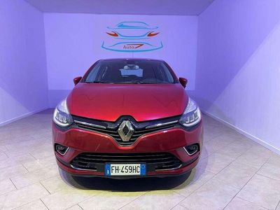 Usata Renault Clio IV 90 CV (66 kW) 2017 Bordeaux Berlina