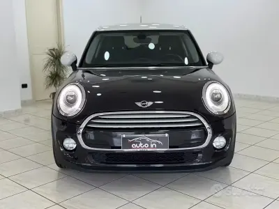 Begagnad Mini Cooper D 116 HK (85 kW) 2016 Brun Halvkombi