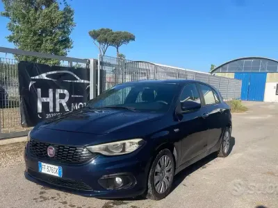 Usata Fiat Tipo Pop 95 CV (69 kW) 2016 Blu Berlina