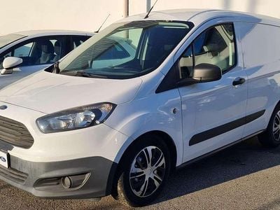 Usata Ford Courier 75 CV (55 kW) 2016 Bianco Monovolume