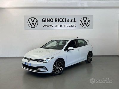 Usata VW Golf VIII Life 110 CV (80 kW) 2023 Bianco Berlina
