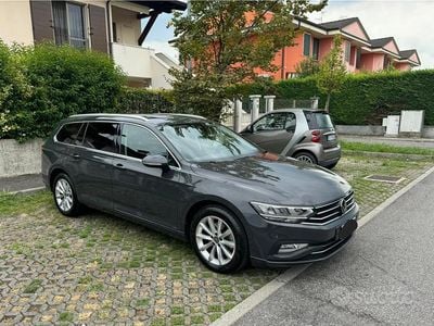 Usata VW Passat Business 150 CV (110 kW) 2021 Grigio Station wagon