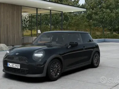 Nuova Mini Cooper 114 kW (156 CV) 2026 Midnight black ii Utilitaria