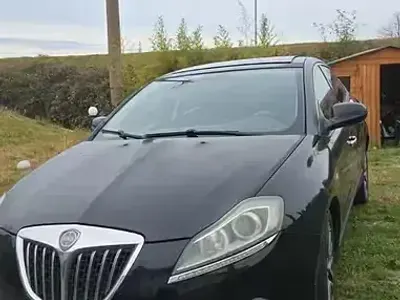 Usata Lancia Delta 120 CV (88 kW) 2009 Nero Utilitaria