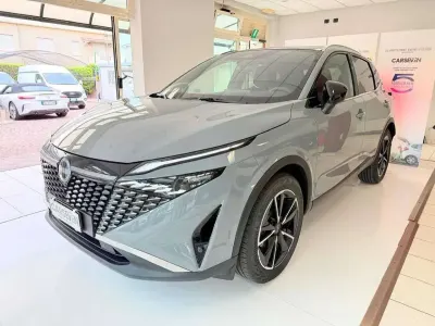 Nuova Nissan Qashqai Tekna 158 CV (116 kW) 2026 Grigio SUV
