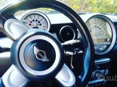Używany Mini Cooper 120 KM (88 kW) 2006 Hatchback