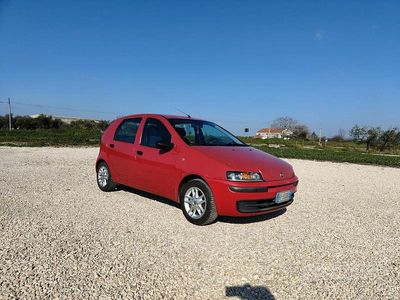 Usata Fiat Punto 86 CV (63 kW) 2002 Rosso Utilitaria