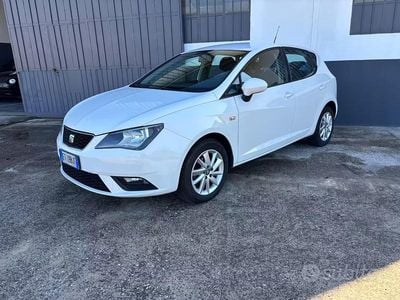 Usata Seat Ibiza 75 CV (55 kW) 2014 Bianco Berlina