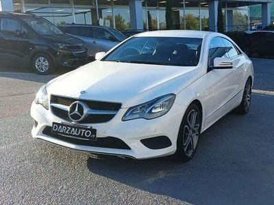 Usata Mercedes E220 170 CV (125 kW) 2016 Bianco pastello Coupé