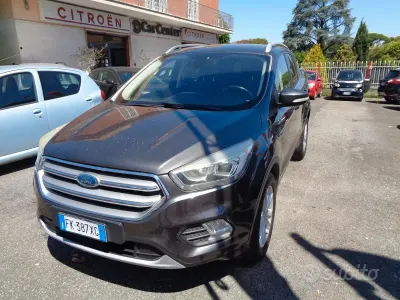 Usata Ford Kuga ST-Line 120 CV (88 kW) 2017 Grigio SUV