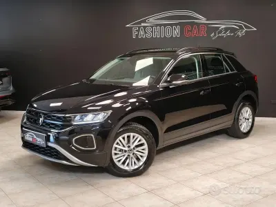 Usata VW T-Roc Life 116 CV (85 kW) 2025 Nero SUV