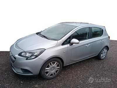 Usata Opel Corsa 90 CV (66 kW) 2017 Grigio Berlina