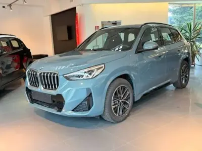 Nuova BMW X1 M Sport 136 CV (100 kW) 2025 Cape york green SUV