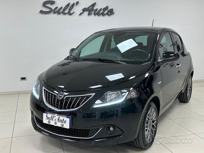 Usata Lancia Ypsilon Gold 70 CV (51 kW) 2023 Nero Utilitaria