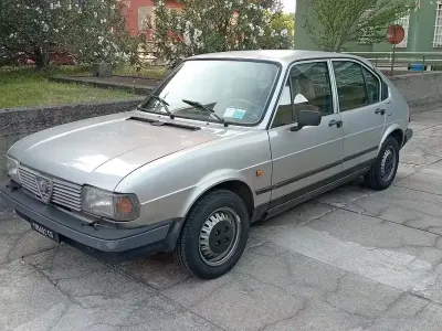 Usata Alfa Romeo Alfasud Quadrifoglio 95 CV (69 kW) 1982 Grigio Berlina