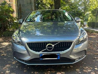 Usata Volvo V40 Momentum 122 CV (89 kW) 2016 Grigio Station wagon