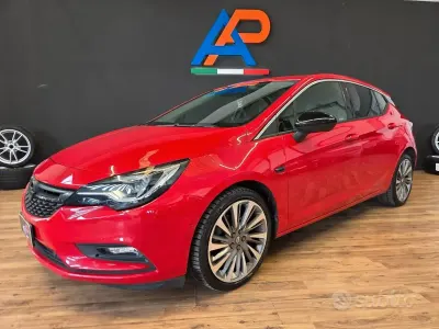 Usata Opel Astra Innovation 136 CV (100 kW) 2015 Rosso Berlina
