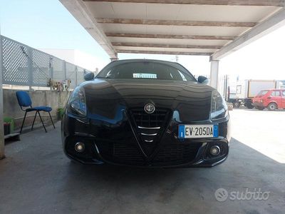 Usata Alfa Romeo Giulietta Distinctive 150 CV (110 kW) 2014 Nero Utilitaria