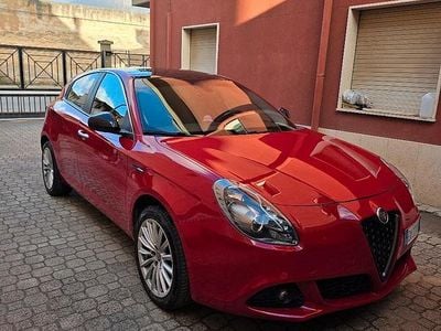 Usata Alfa Romeo Giulietta 2011 Rosso Utilitaria