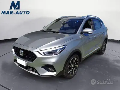Usata MG ZS Luxury 106 CV (77 kW) 2024 Grigio SUV