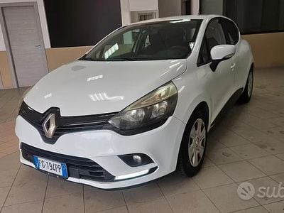Usata Renault Clio IV Intens 75 CV (55 kW) 2016 Bianco Berlina