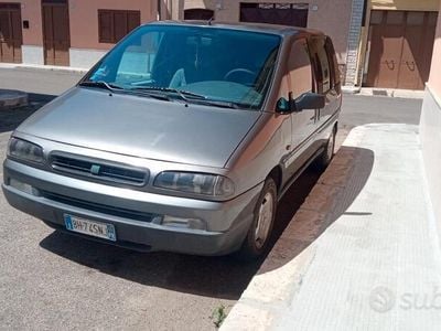 Usata Fiat Ulysse 109 CV (80 kW) 2000 Grigio Monovolume