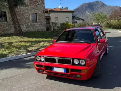 Usata Lancia Delta 181 CV (133 kW) 1992 Rosso Utilitaria
