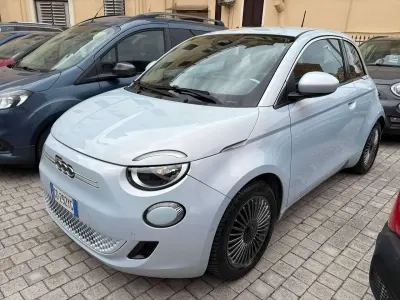 Usata Fiat 500e La Prima 42 kW (58 CV) 2020 Other Utilitaria