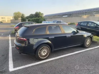 Usata Alfa Romeo 159 150 CV (110 kW) 2007 Nero Station wagon