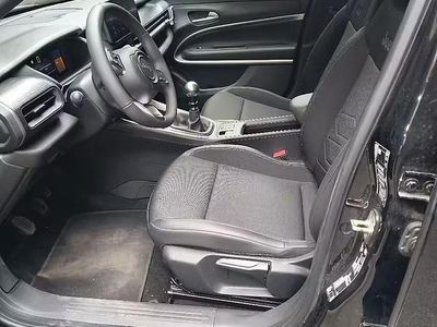 Käytetty Jeep Avenger Altitude 101 HP (74 kW) 2023 Musta Katumaasturi