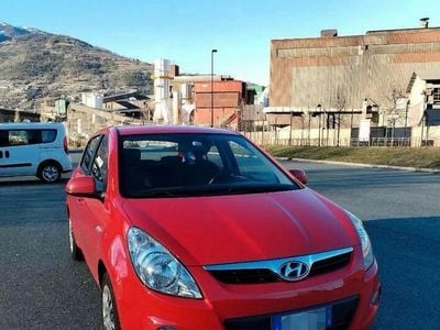 Usata Hyundai i20 78 CV (57 kW) 2010 Rosso Utilitaria