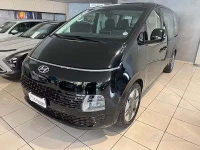 Usata Hyundai Staria 177 CV (130 kW) 2023 Nero Monovolume