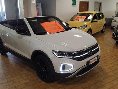Usata VW T-Roc Style 110 CV (80 kW) 2022 Pure white / pastello SUV