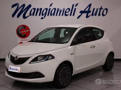 Usata Lancia Ypsilon Gold 69 CV (50 kW) 2023 Bianco Utilitaria
