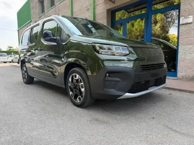 Nuova Fiat Qubo La Prima 130 CV (95 kW) 2026 Verde