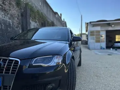 Usata Audi A3 Sportback Attraction 105 CV (77 kW) 2006 Nero Utilitaria