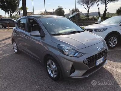 Usata Hyundai i10 Advanced 67 CV (49 kW) 2022 Grigio Utilitaria