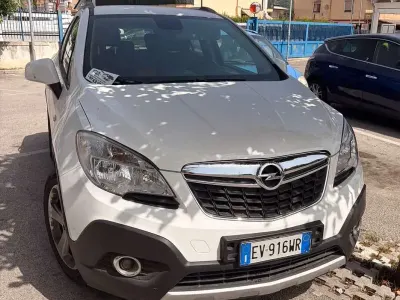 Usata Opel Mokka S 116 CV (85 kW) 2014 Bianco SUV