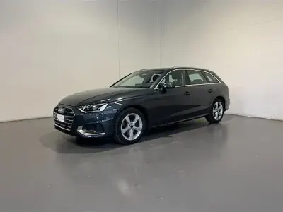 Usata Audi A4 Advanced 163 CV (119 kW) 2023 Grigio manhattan metallizzato Station wagon