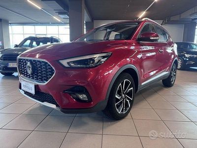 Usata MG ZS Luxury 106 CV (77 kW) 2023 Rosso SUV