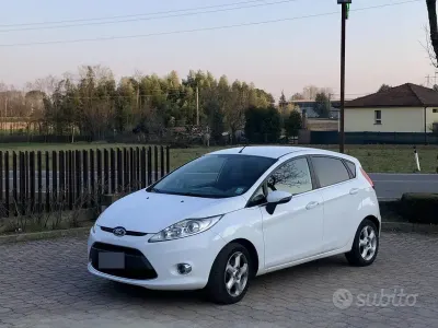 Occasion Ford Fiesta Titanium 70 PK (51 kW) 2011 Wit Sedan