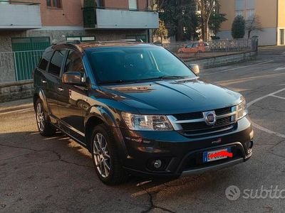 Usata Fiat Freemont 170 CV (125 kW) 2014 Marrone SUV