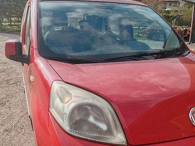 Usata Fiat Qubo Trekking 75 CV (55 kW) 2010 Rosso Monovolume