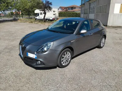 Usata Alfa Romeo Giulietta 120 CV (88 kW) 2017 Grigio Utilitaria