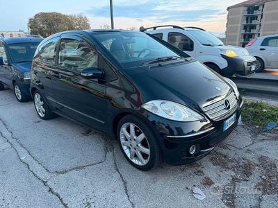 Nero Usata 2006 Mercedes A180 Avantgarde Coupé | 2700 € (Buon prezzo)