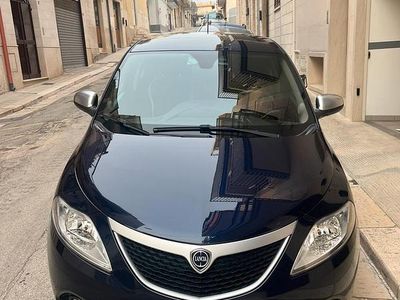 Usata Lancia Ypsilon 95 CV (69 kW) 2017 Blu Utilitaria