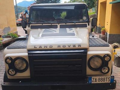 Gebraucht Land Rover Defender 68 PS (50 kW) 2009 Weiß