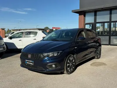 Usata Fiat Tipo Business 95 CV (69 kW) 2018 Blu/azzurro Berlina